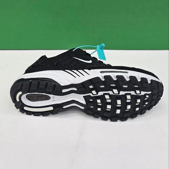 نایک زوم پگاسوس مشکی سفید